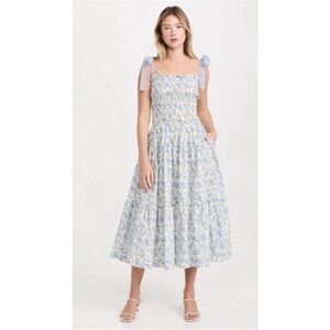 En Saison
Egret Midi Dress